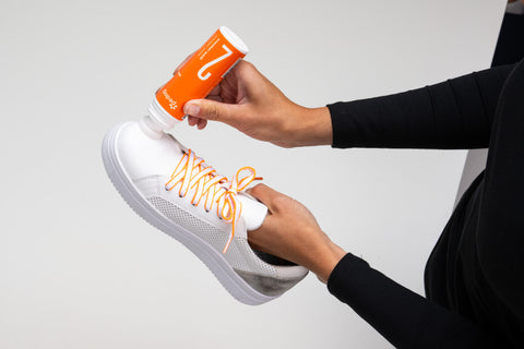 Sneaker White: Bílý krém na tenisky